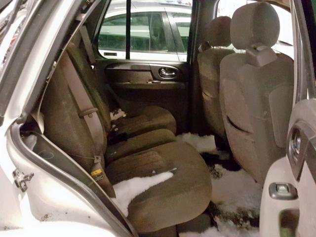 1GKDT13S822213219 - 2002 GMC ENVOY WHITE photo 6