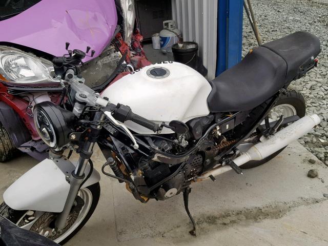 JS1GN72A6S2100412 - 1995 SUZUKI GSX600 F WHITE photo 2