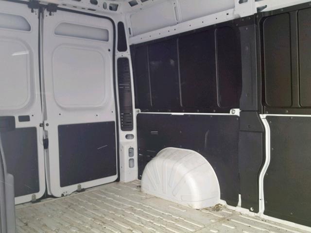 3C6TRVBG9JE140445 - 2018 RAM PROMASTER 白色 照片 6