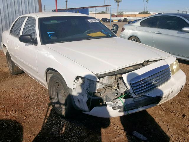 2FAFP71W0YX135838 - 2000 FORD CROWN VICT WHITE photo 1