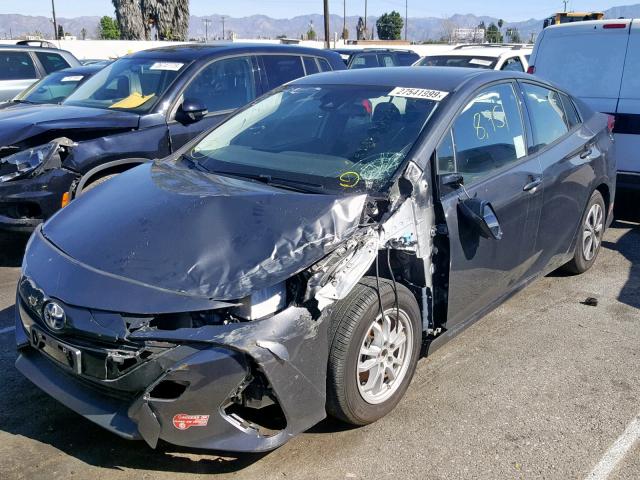 JTDKARFP4J3078019 - 2018 TOYOTA PRIUS PRIM GRAY photo 2