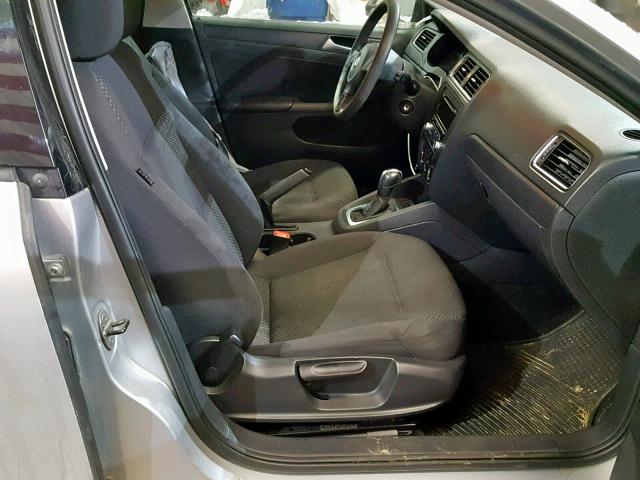 3VW2K7AJ5EM242092 - 2014 VOLKSWAGEN JETTA BASE SILVER photo 5