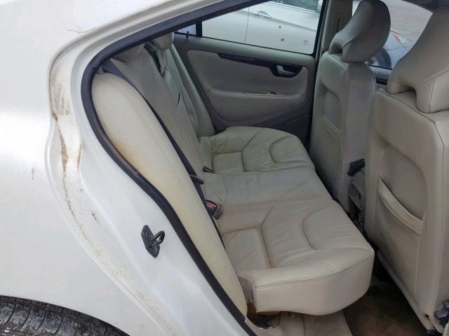 YV1RS61T442344433 - 2004 VOLVO S60 WHITE photo 6