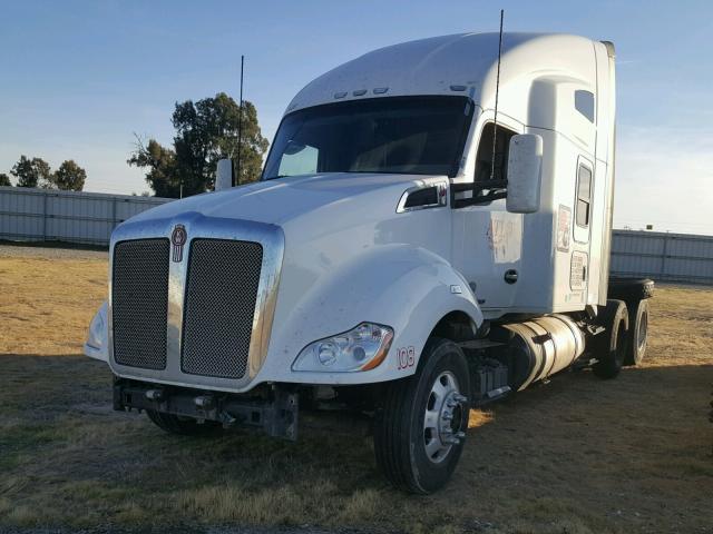 1XKYDP9X9GJ102342 - 2016 KENWORTH CONSTRUCTI WHITE photo 2