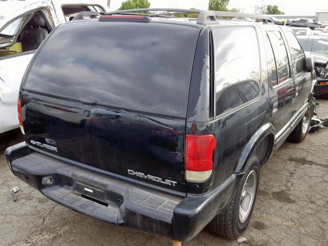 1GNCS13W92K101629 - 2002 CHEVROLET BLAZER BLACK photo 4