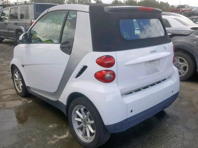 WMEEK31X09K219251 - 2009 SMART FORTWO PAS SILVER photo 3