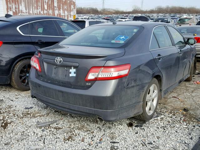 4T1BF3EK5BU142757 - 2011 TOYOTA CAMRY BASE GRAY photo 4