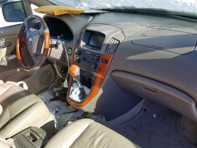 JTJGF10U020126025 - 2002 LEXUS RX 300 GOLD photo 9