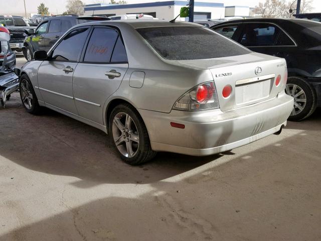 JTHBD192720052010 - 2002 LEXUS IS 300 SILVER photo 3