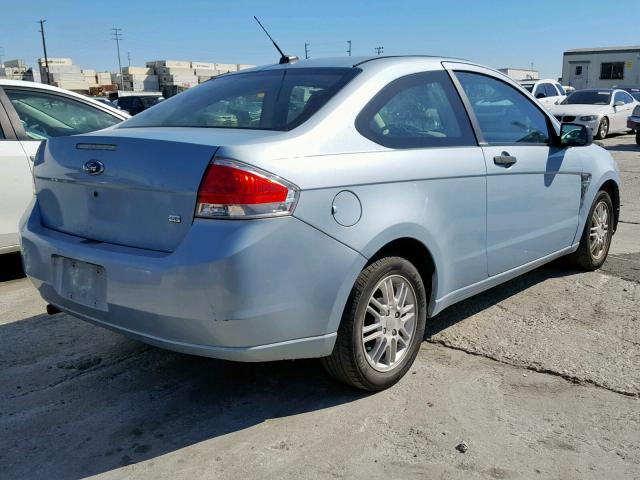 1FAHP33N38W141666 - 2008 FORD FOCUS SE BLUE photo 4