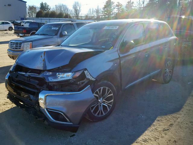 JA4AZ3A30JZ061330 - 2018 MITSUBISHI OUTLANDER GRAY photo 2