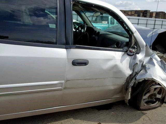 1GKES12S246177533 - 2004 GMC ENVOY XUV SILVER photo 9