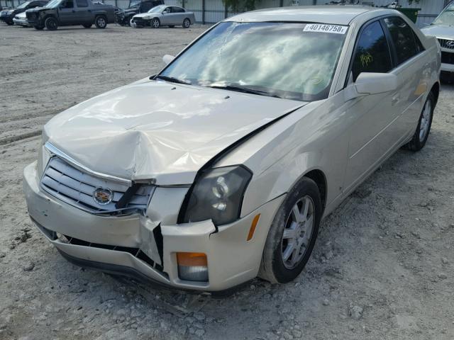 1G6DP577X70152264 - 2007 CADILLAC CTS HI FEA BEIGE photo 2