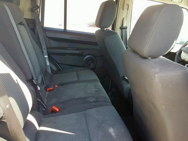 1J8HG48K18C149595 - 2008 JEEP COMMANDER SILVER photo 6