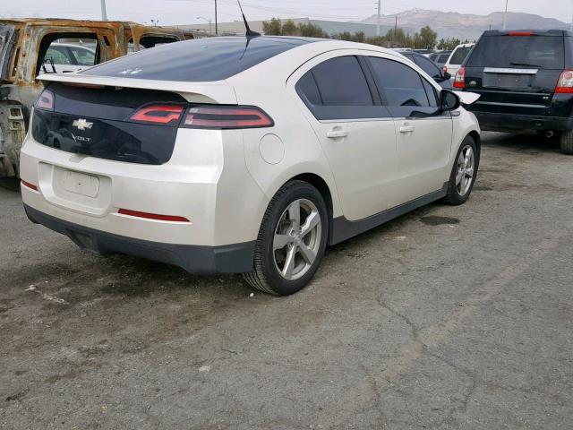 1G1RB6E45CU116686 - 2012 CHEVROLET VOLT WHITE photo 4