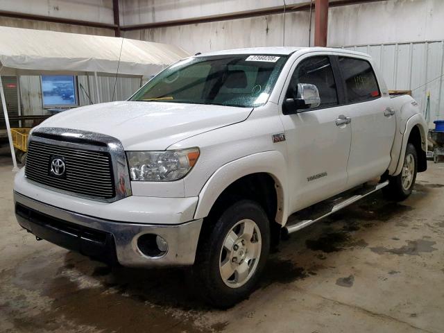 5TFDW5F13CX248834 - 2012 TOYOTA TUNDRA CRE WHITE photo 2