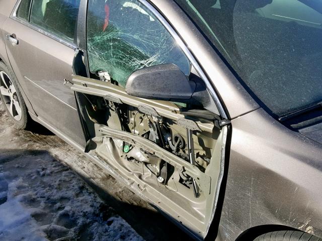 1G1ZC5E05CF245536 - 2012 CHEVROLET MALIBU 1LT ნაცრისფერი ფოტო 9