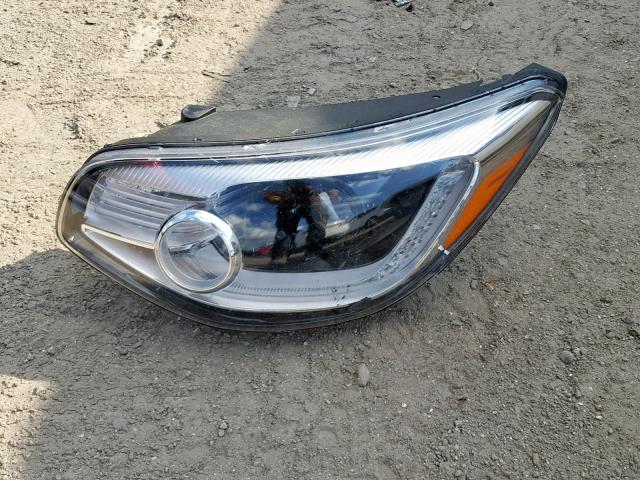 KNDJX3AAXJ7517937 - 2018 KIA SOUL ! Grafit foto 9