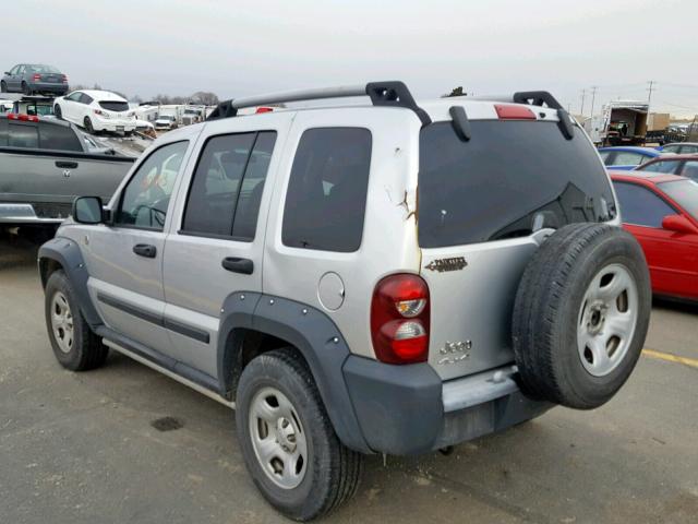 1J4GL38K35W723630 - 2005 JEEP LIBERTY RE SILVER photo 3