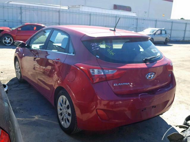 KMHD35LH9GU284069 - 2016 HYUNDAI ELANTRA GT RED photo 3