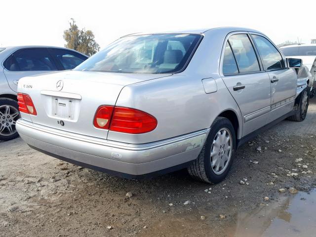 WDBJF55F9VA414827 - 1997 MERCEDES-BENZ E 320 SILVER photo 4