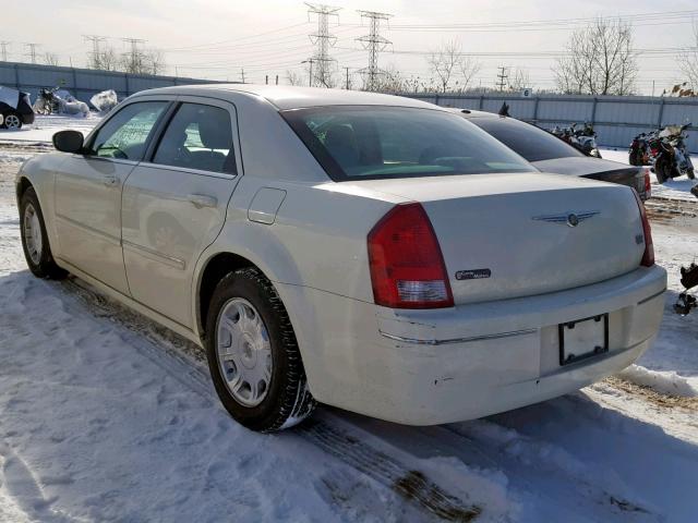 2C3KA53G86H360654 - 2006 CHRYSLER 300 TOURIN WHITE photo 3