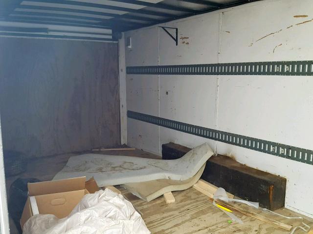 5N6200J2551004075 - 2005 AMHA TRAILER WHITE photo 6