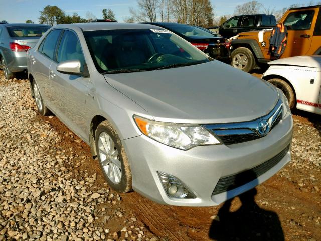 4T1BD1FK7CU012957 - 2012 TOYOTA CAMRY HYBR SILVER photo 1