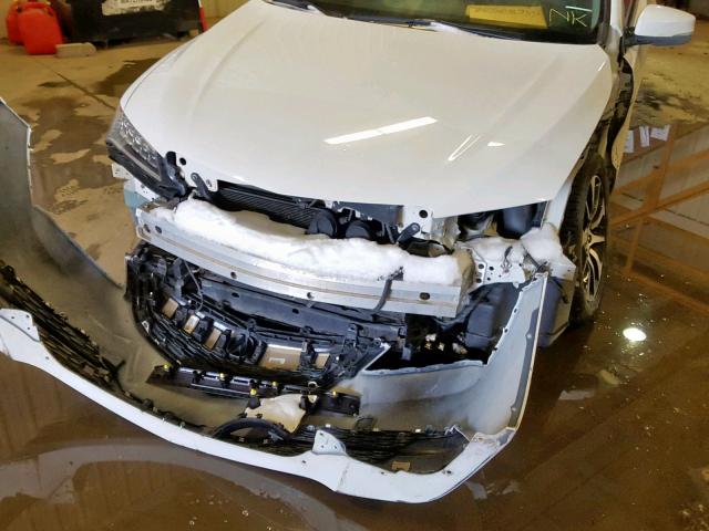 19UUB1F51GA800204 - 2016 ACURA TLX TECH WHITE photo 9