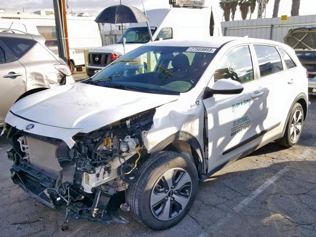 KNDCB3LC1H5079305 - 2017 KIA NIRO FE WHITE photo 2