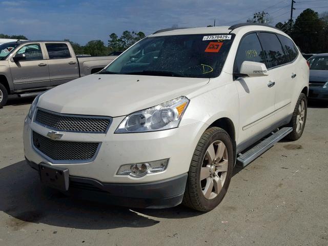 1GNKRLED5CJ177113 - 2012 CHEVROLET TRAVERSE L WHITE photo 2