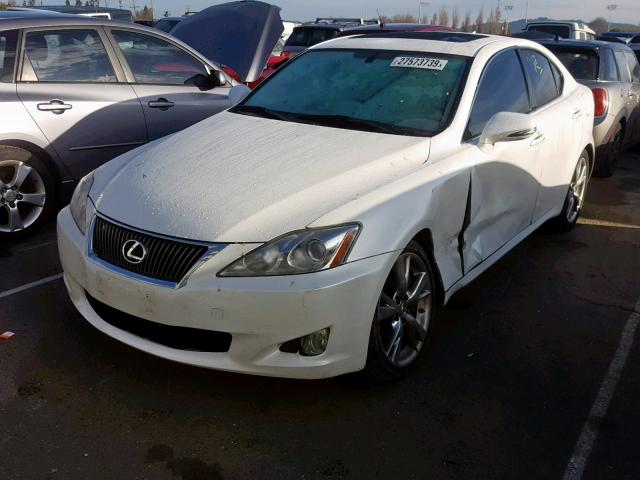 JTHBE262292016733 - 2009 LEXUS IS 350 WHITE photo 2