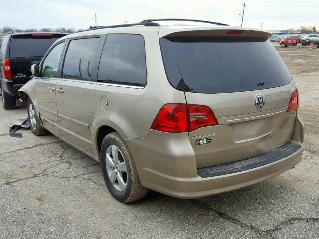 2V8HW34199R564081 - 2009 VOLKSWAGEN ROUTAN SE BEIGE photo 3