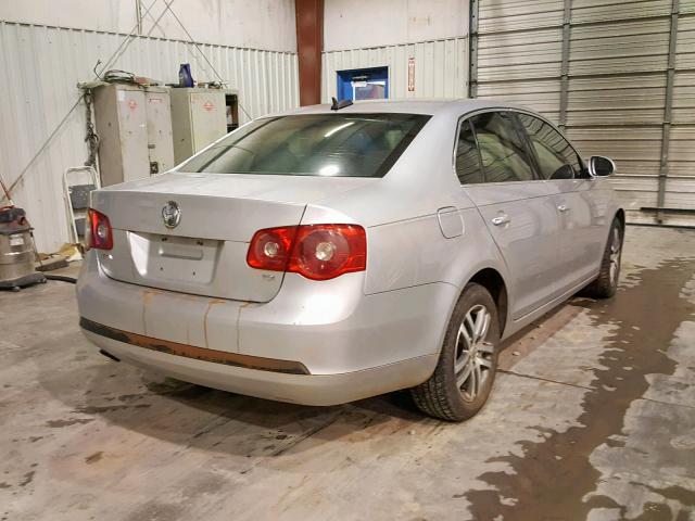 3VWST71K96M645225 - 2006 VOLKSWAGEN JETTA TDI SILVER photo 4