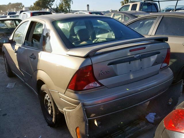 1FAFP34304W184621 - 2004 FORD FOCUS SE C BEIGE photo 3