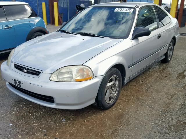 1HGEJ6229VL012790 - 1997 HONDA CIVIC DX SILVER photo 2