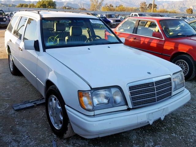 WDBEA92E9SF338124 - 1995 MERCEDES-BENZ E 320 WHITE photo 1