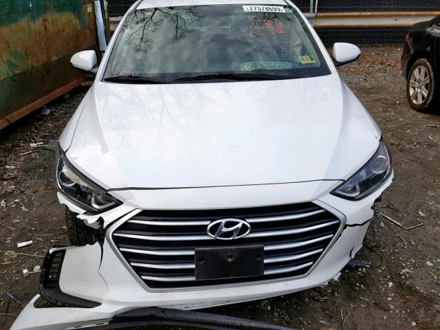 5NPD84LF6HH027140 - 2017 HYUNDAI ELANTRA WHITE photo 9