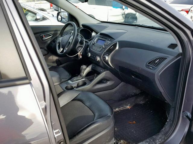 KM8JU3AG3FU053276 - 2015 HYUNDAI TUCSON LIM GRAY photo 5