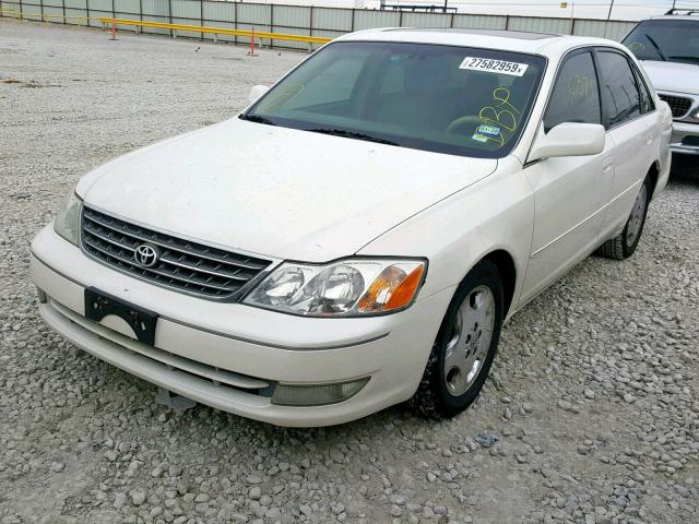 4T1BF28B33U323783 - 2003 TOYOTA AVALON WHITE photo 2