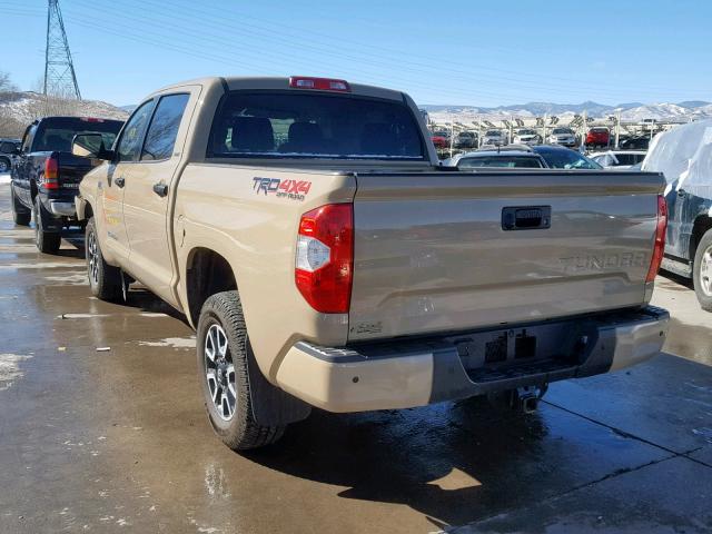 5TFDY5F1XJX715755 - 2018 TOYOTA TUNDRA CRE TAN photo 3