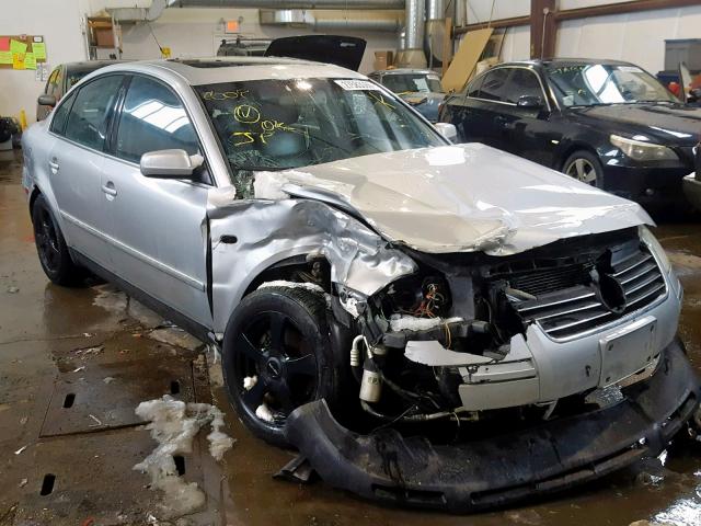 WVWRH23B92P120253 - 2002 VOLKSWAGEN PASSAT GLX 银色 照片 1