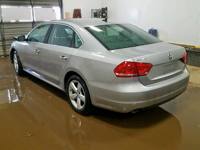 1VWBH7A34CC075769 - 2012 VOLKSWAGEN PASSAT SE SILVER photo 3