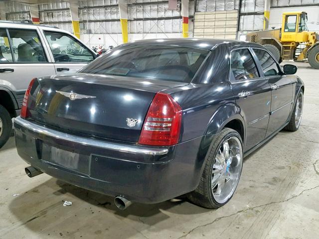 2C3LA63H76H254330 - 2006 CHRYSLER 300C BLACK photo 4