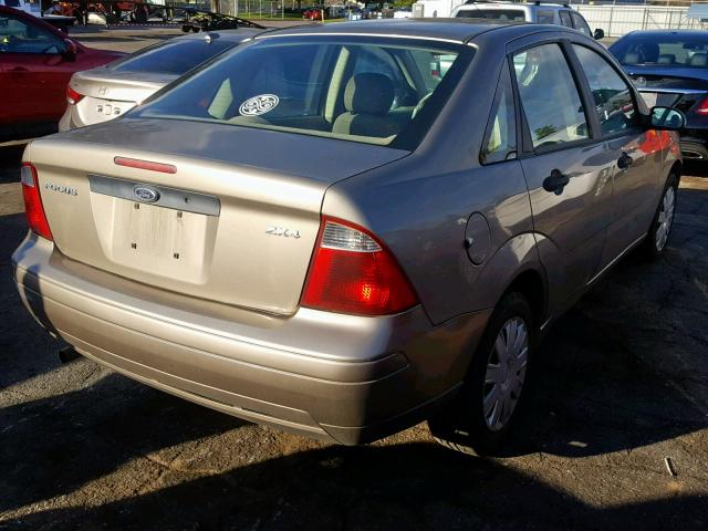 1FAFP34N25W314384 - 2005 FORD FOCUS ZX4 TAN photo 4