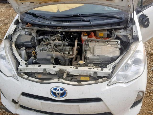 JTDKDTB37C1516828 - 2012 TOYOTA PRIUS C WHITE photo 7