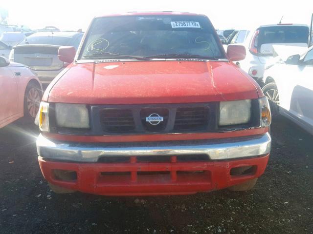 1N6ED27T2YC302516 - 2000 NISSAN FRONTIER C RED photo 9