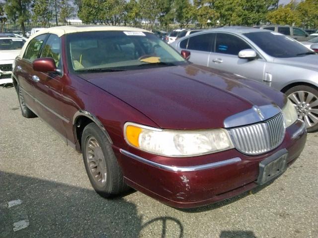 1LNHM83W8YY894862 - 2000 LINCOLN TOWN CAR C BURGUNDY photo 1