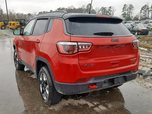 3C4NJDDB9JT351483 - 2018 JEEP COMPASS TR RED photo 3