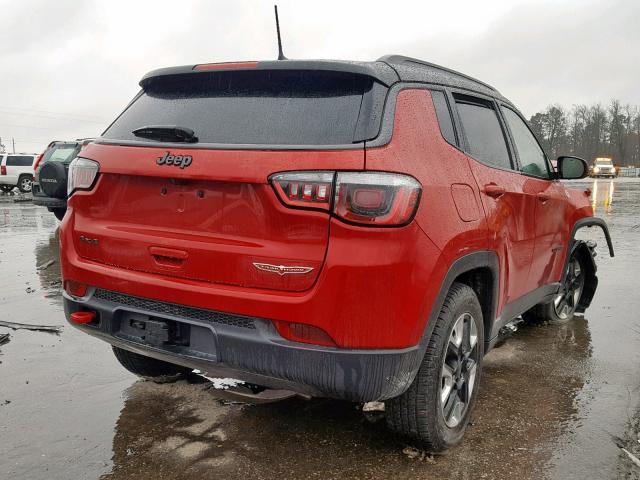 3C4NJDDB9JT351483 - 2018 JEEP COMPASS TR RED photo 4